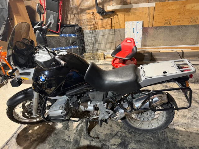 1998 BMW, 132 000 km, dovoz Kanada — foto 2 z 5