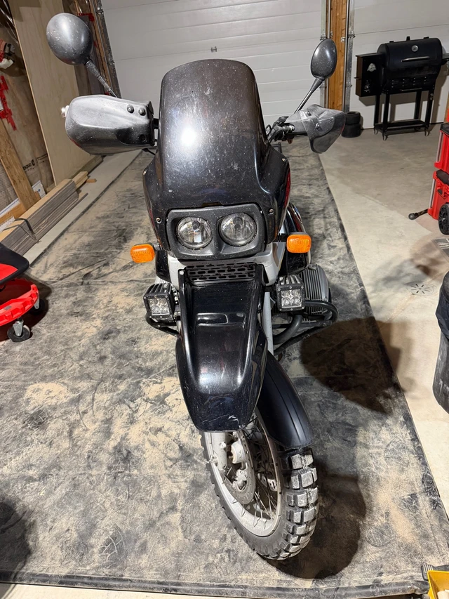 1998 BMW, 132 000 km, dovoz Kanada — foto 4 z 5