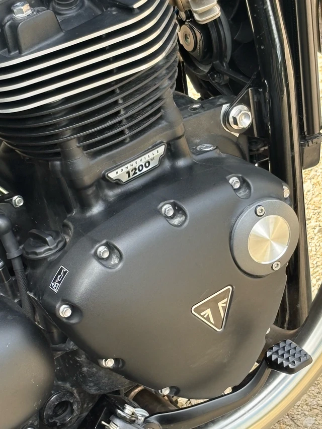 2025 Triumph, 3 300 km, dovoz Kanada — foto 5 z 5