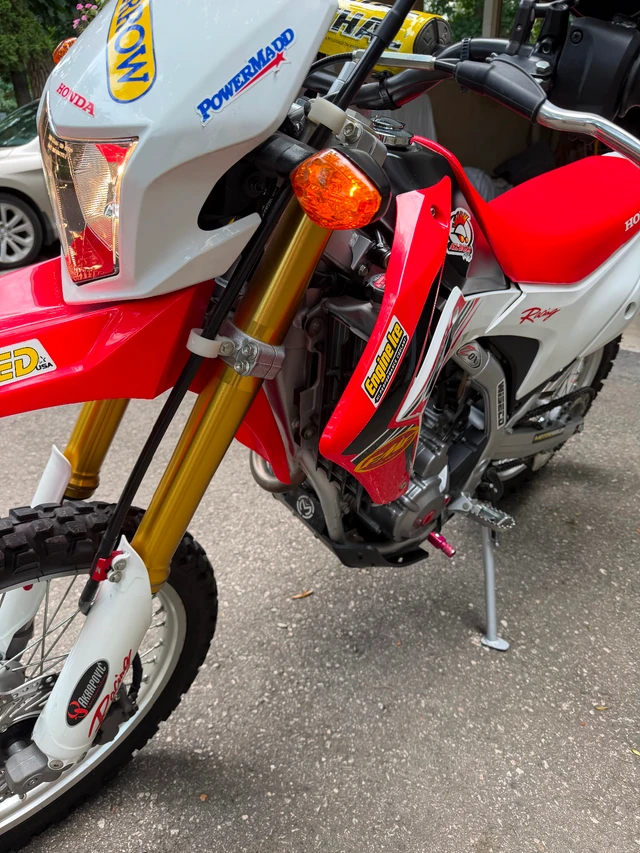 2016 Honda, dovoz Kanada — foto 3 z 5