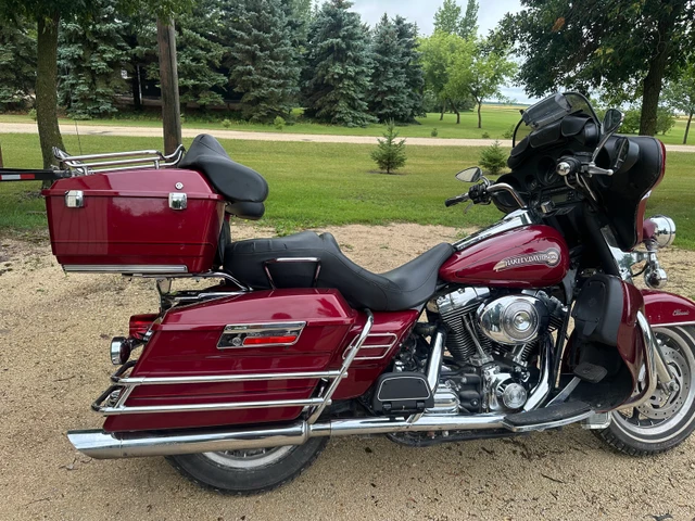 2006 Harley-Davidson, 19 846 km, dovoz Kanada — foto 3 z 5