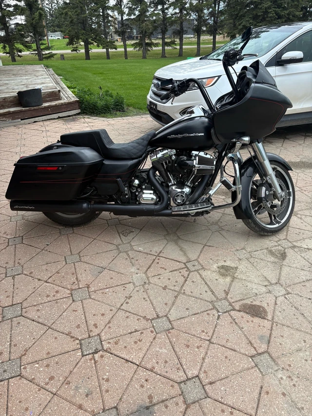 2015 Harley-Davidson, 76 000 km, dovoz Kanada — foto 5 z 5
