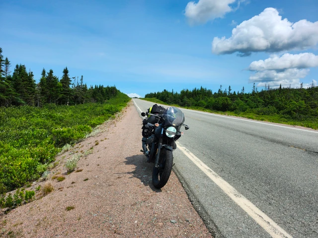 2022 Moto Guzzi, 39 687 km, dovoz Kanada — foto 4 z 5