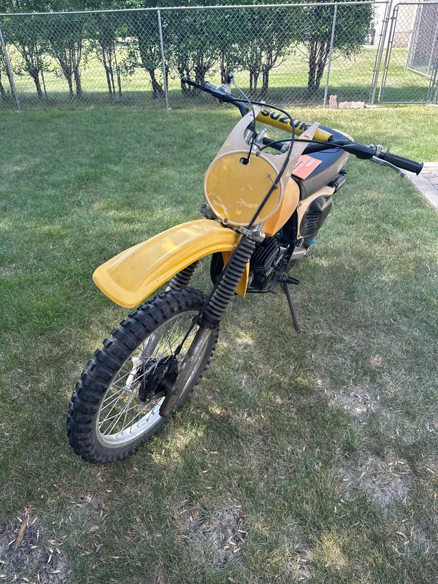 1978 Suzuki, 1 234 km, dovoz Kanada — foto 3 z 5