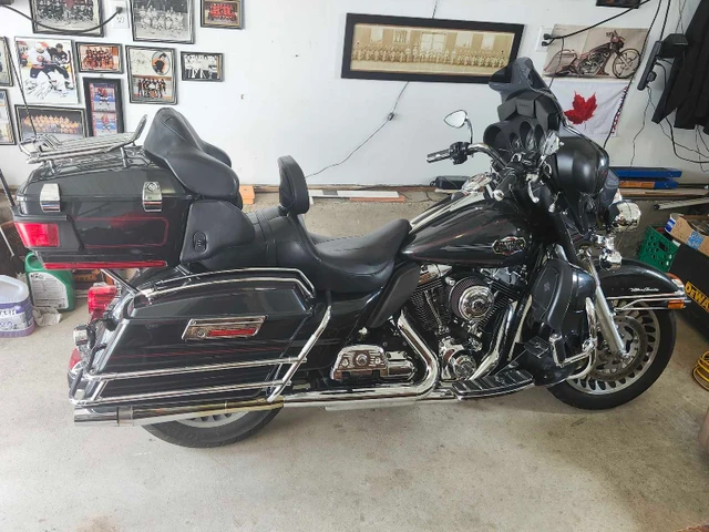 2009 Harley-Davidson, 58 400 km, dovoz Kanada — foto 2 z 4