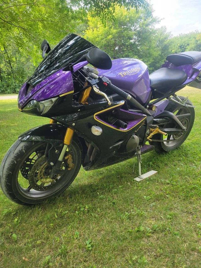 2006 Triumph, 18 452 km, dovoz Kanada — foto 2 z 4