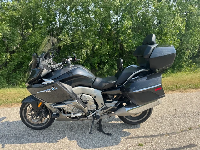2013 BMW, 68 000 km, dovoz Kanada — foto 2 z 5
