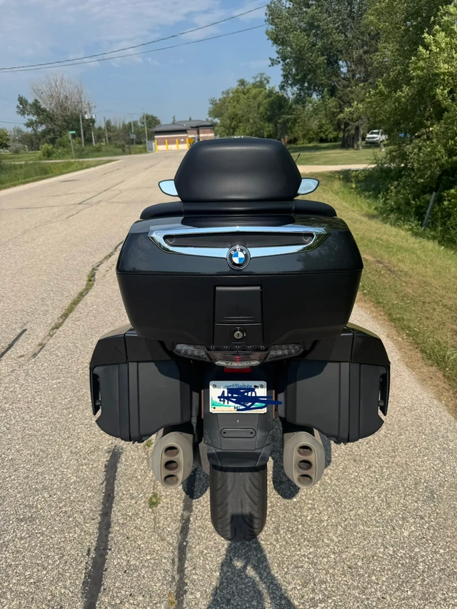 2013 BMW, 68 000 km, dovoz Kanada — foto 5 z 5