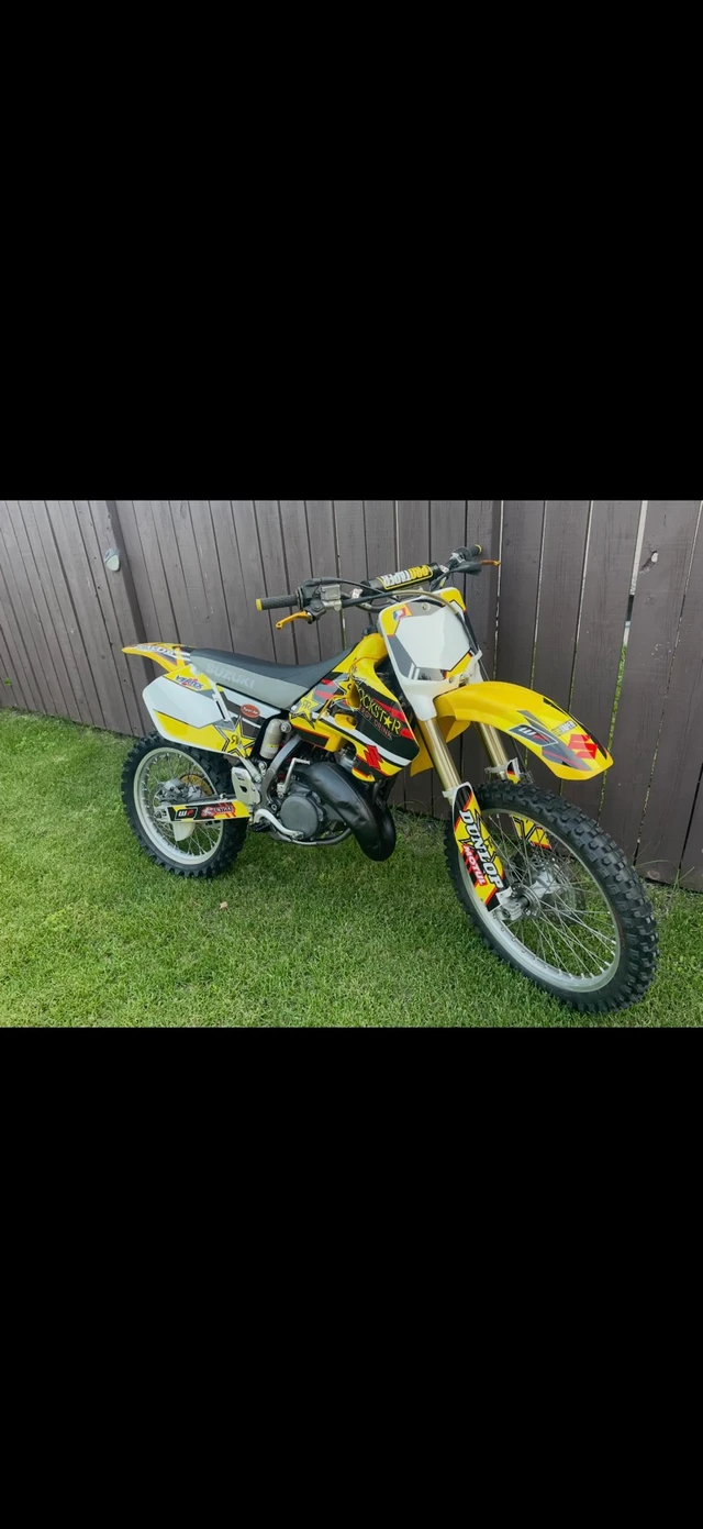 2000 Suzuki, dovoz Kanada — foto 2 z 5