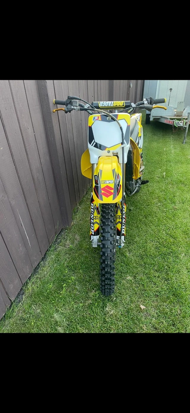 2000 Suzuki, dovoz Kanada — foto 4 z 5