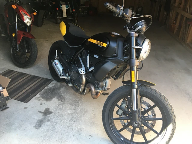 2017 Ducati, 3 669 km, dovoz Kanada — foto 3 z 4
