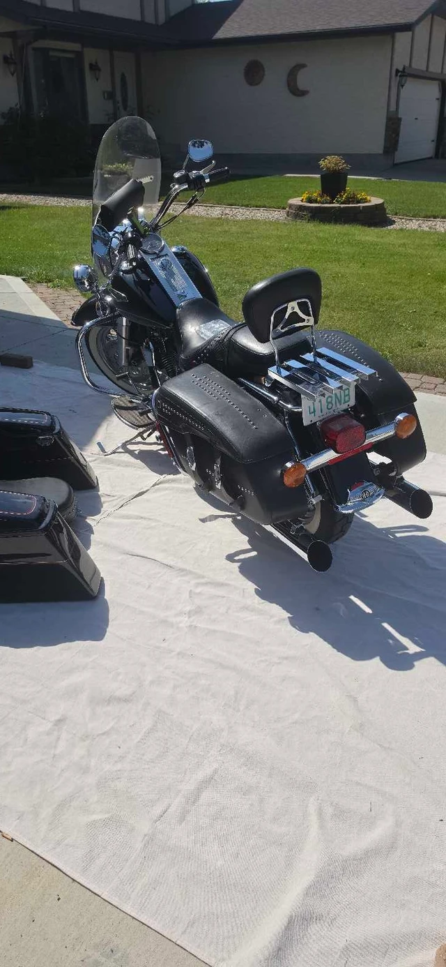 1998 Harley-Davidson, 176 190 km, dovoz Kanada — foto 4 z 5