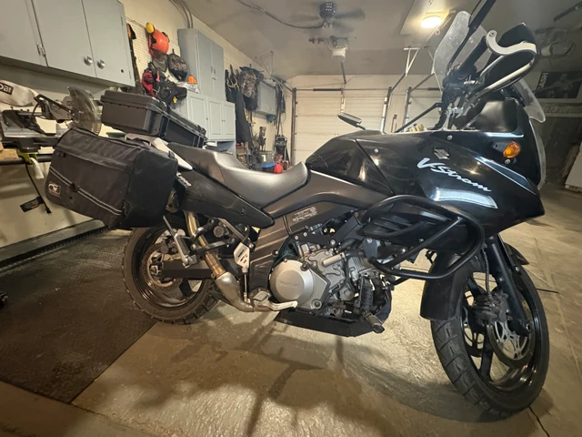 2005 Suzuki, 45 000 km, dovoz Kanada — foto 4 z 5