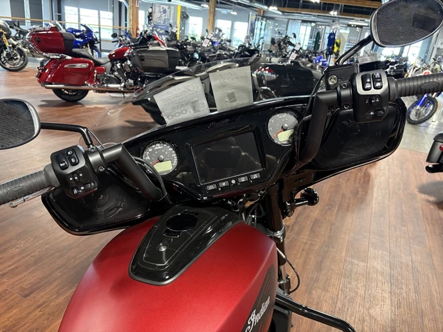 2025 Indian, dovoz Kanada — foto 5 z 5