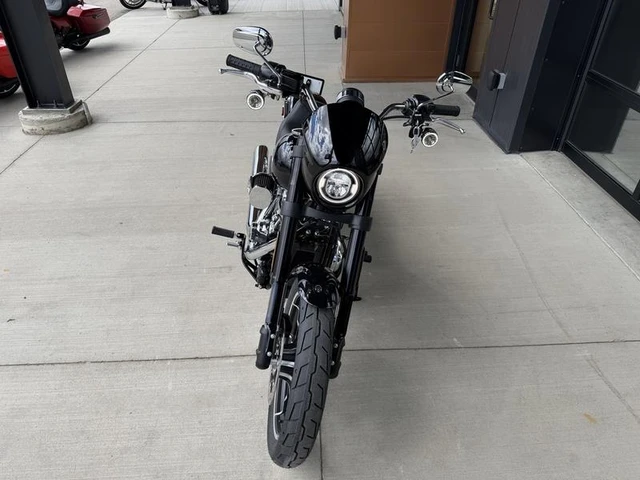 2026 Harley-Davidson, 10 km, dovoz Kanada — foto 4 z 5