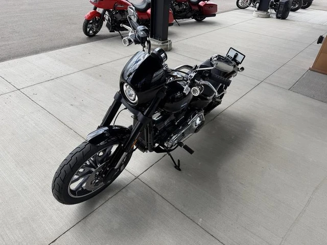 2026 Harley-Davidson, 10 km, dovoz Kanada — foto 5 z 5
