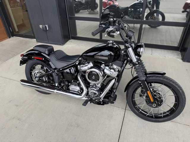 2026 Harley-Davidson, 10 km, dovoz Kanada — foto 3 z 5
