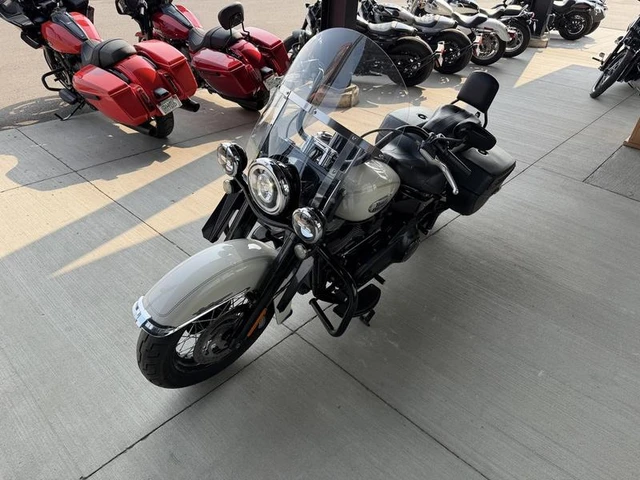 2022 Harley-Davidson, 32 438 km, dovoz Kanada — foto 5 z 5