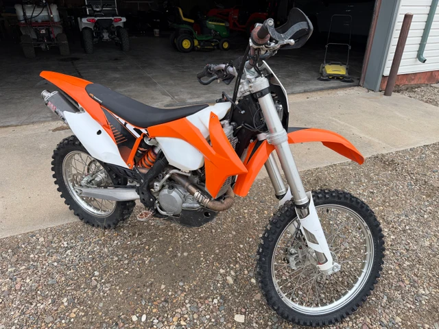 2012 KTM, dovoz Kanada — foto 2 z 5