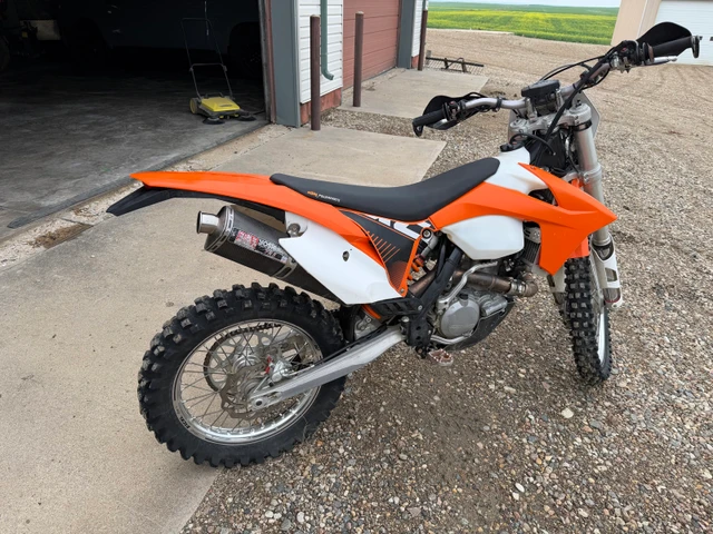 2012 KTM, dovoz Kanada — foto 3 z 5