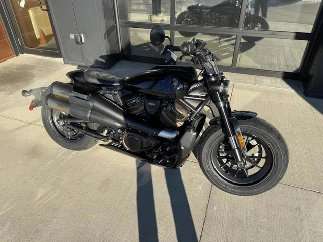 2023 Harley-Davidson, 20 km, dovoz Kanada — foto 3 z 5