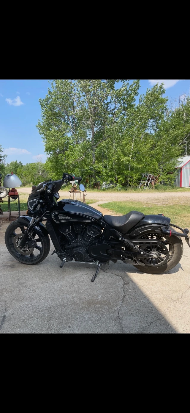 2023 Indian, 6 900 km, dovoz Kanada — foto 2 z 5