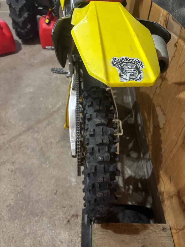 2012 Suzuki, dovoz Kanada — foto 4 z 5
