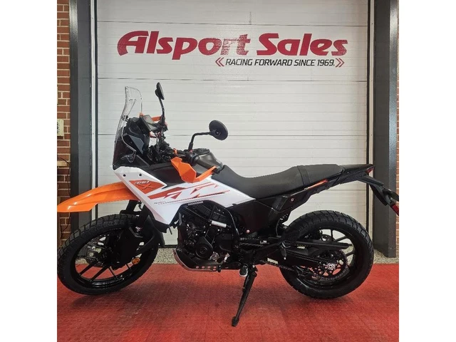 2026 KTM, dovoz Kanada — foto 2 z 5