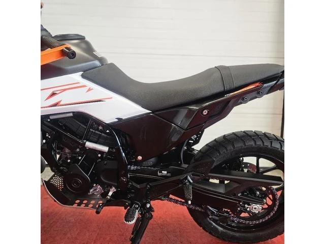 2026 KTM, dovoz Kanada — foto 5 z 5