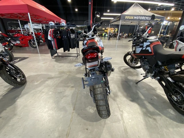 2024 Ducati, dovoz Kanada — foto 5 z 5