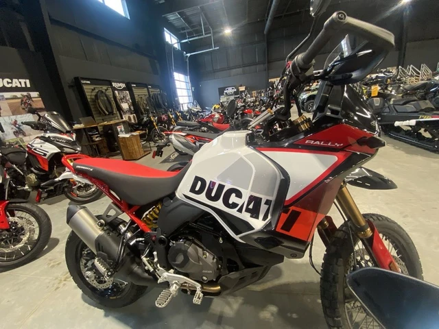 2024 Ducati, dovoz Kanada — foto 4 z 5