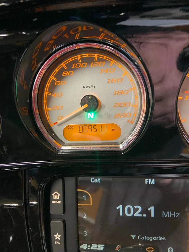 2017 Harley-Davidson, 9 511 km, dovoz Kanada — foto 2 z 4