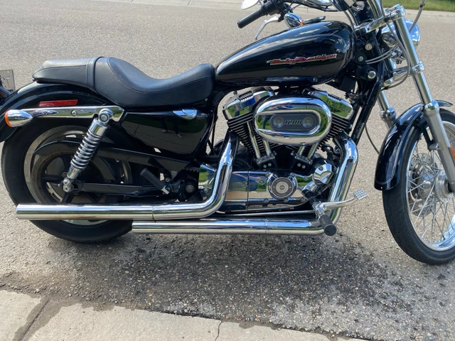2005 Harley-Davidson, 21 900 km, dovoz Kanada — foto 2 z 5