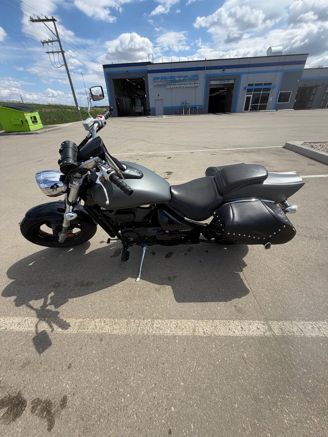2008 Suzuki, 18 000 km, dovoz Kanada — foto 4 z 5