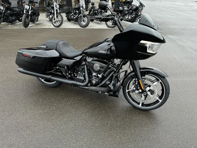 2026 Harley-Davidson, 10 km, dovoz Kanada — foto 3 z 5