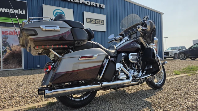 2015 Harley-Davidson, 83 872 km, dovoz Kanada — foto 3 z 5