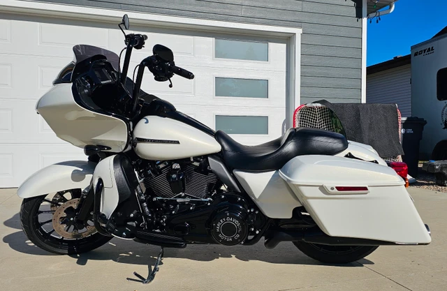 2018 Harley-Davidson, 53 033 km, dovoz Kanada — foto 2 z 5