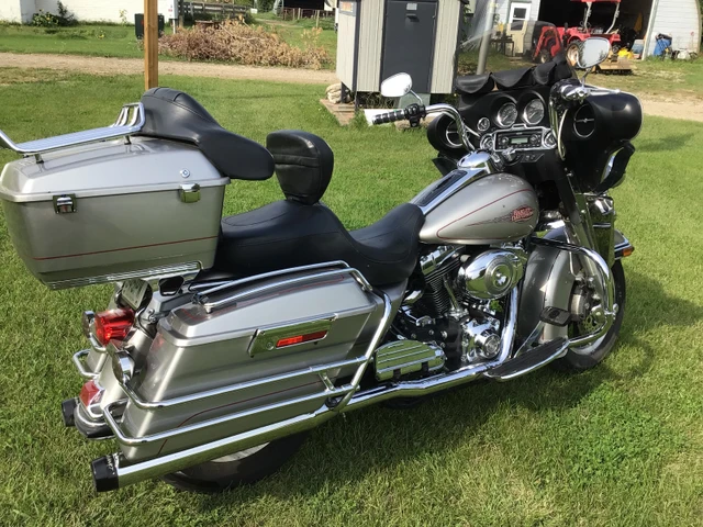 2008 Harley-Davidson, 98 170 km, dovoz Kanada — foto 3 z 4
