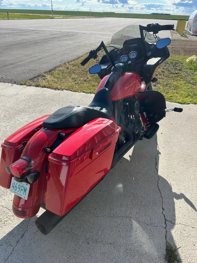 2010 Harley-Davidson, 78 000 km, dovoz Kanada — foto 2 z 3
