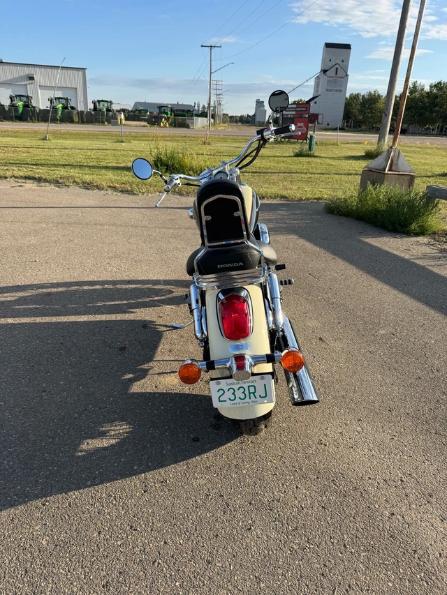 2001 Honda, 23 000 km, dovoz Kanada — foto 5 z 5