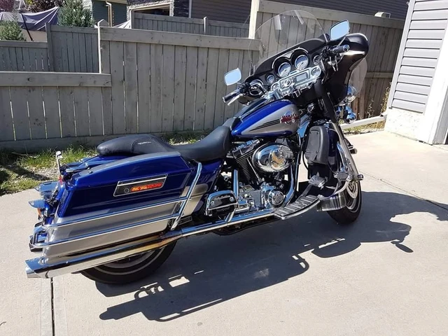 2007 Harley-Davidson, 74 916 km, dovoz Kanada — foto 2 z 5