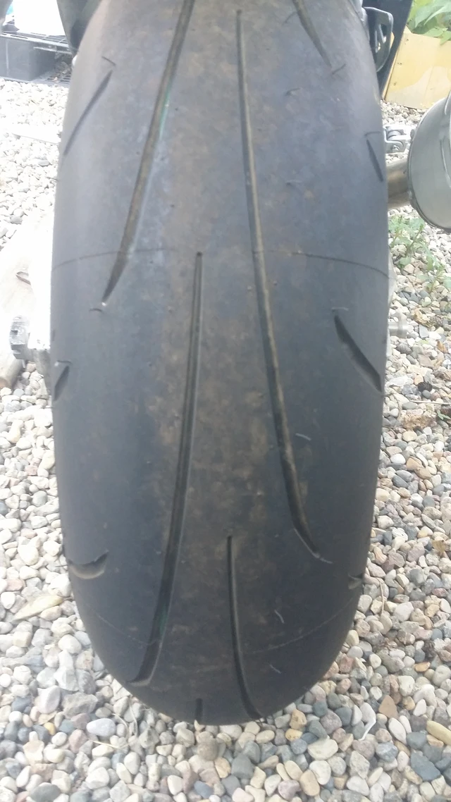 2003 Suzuki, 34 000 km, dovoz Kanada — foto 5 z 5