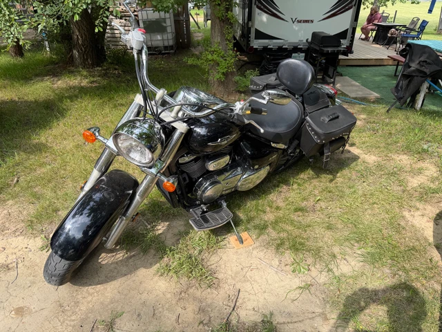 2009 Suzuki, 8 700 km, dovoz Kanada — foto 2 z 5