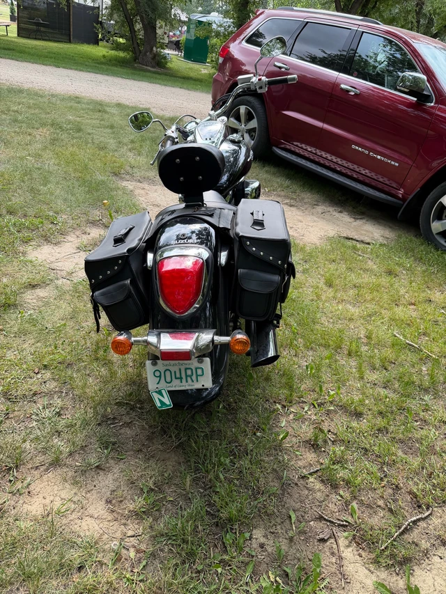 2009 Suzuki, 8 700 km, dovoz Kanada — foto 4 z 5