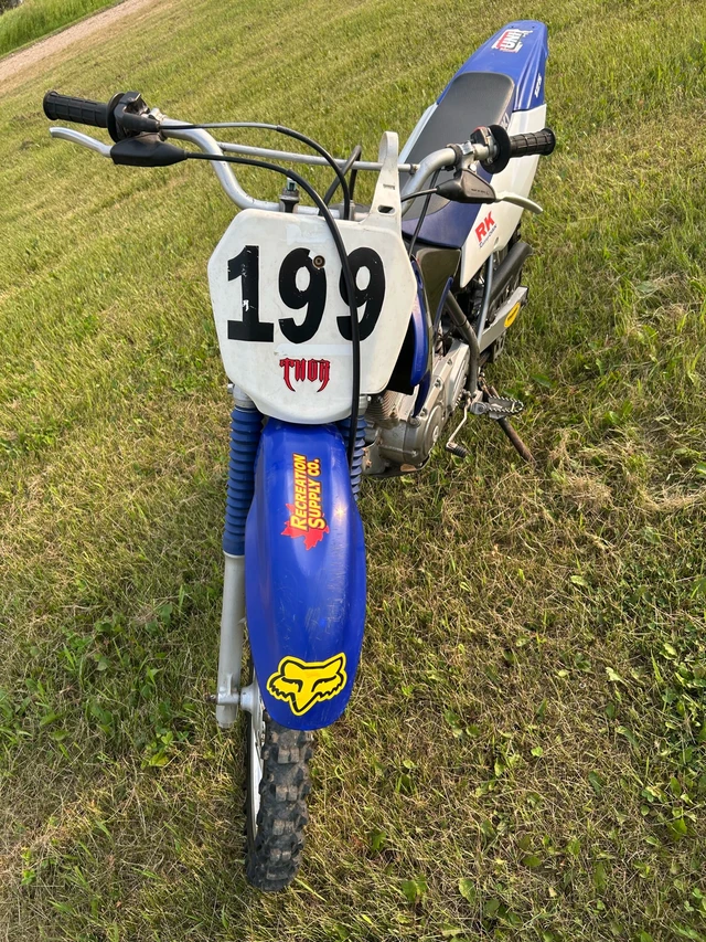 2005 Suzuki, dovoz Kanada — foto 2 z 5