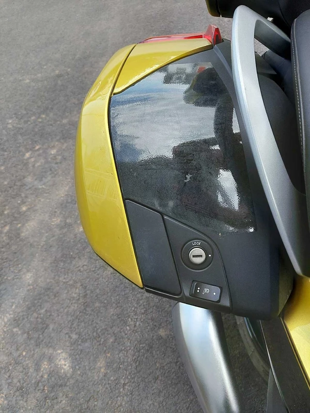 2018 BMW, 12 000 km, dovoz Kanada — foto 3 z 5