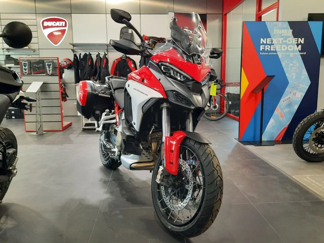 2024 Ducati, 245 km, dovoz Kanada — foto 4 z 5