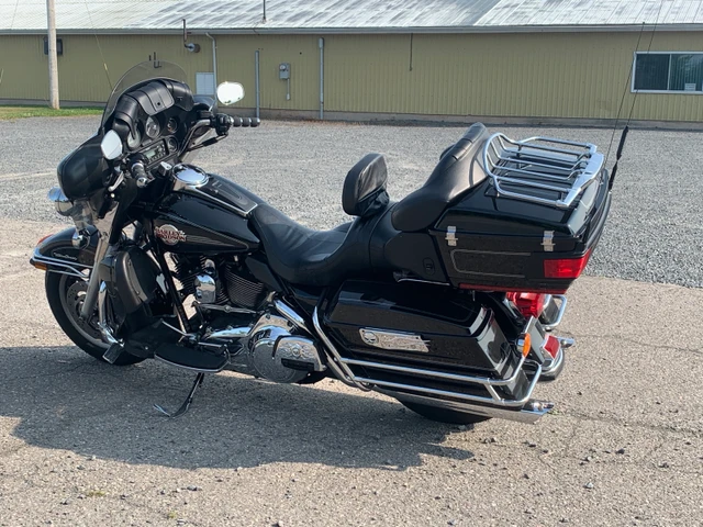2007 Harley-Davidson, 80 000 km, dovoz Kanada — foto 3 z 5