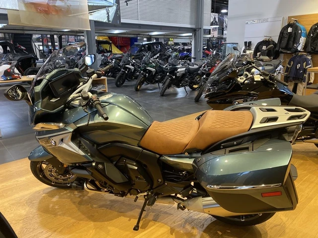 2026 BMW, 1 km, dovoz Kanada — foto 3 z 5