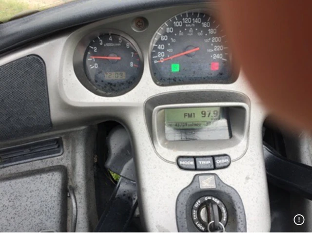 2001, 44 000 km, dovoz Kanada — foto 3 z 5